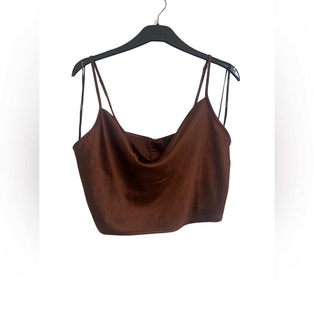 Women’s NWT Forever 21 Satin Chocolate cropped top Size Large